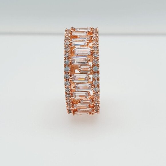 🎀 Jewelry Full Circle Inlaid Rectangle Gemstones CZ Ring for Women, HA4678 - Picture 3 of 4